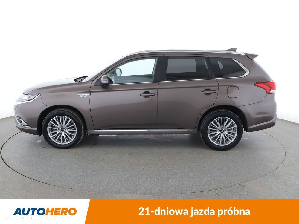Mitsubishi Outlander - 3