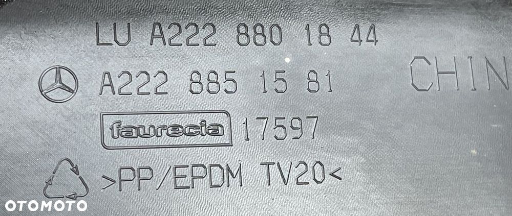 MERCEDES S-KLASA W222 2013 - RAMKA TABLICY REJESTRACJI PRZÓD A2228801844 - 3