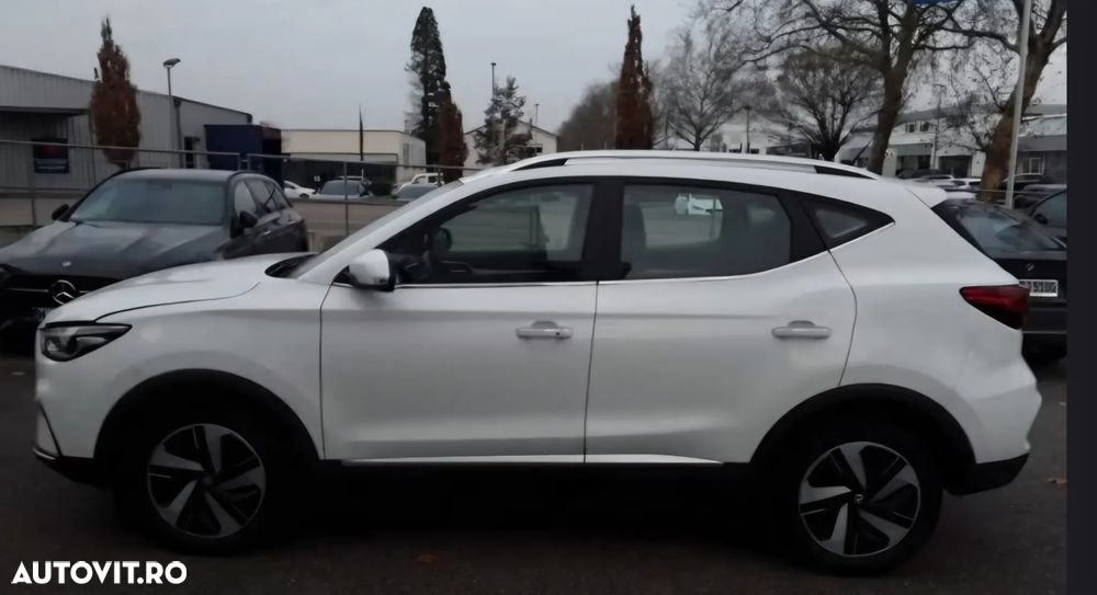 MG ZS EV Standard Luxury - 2