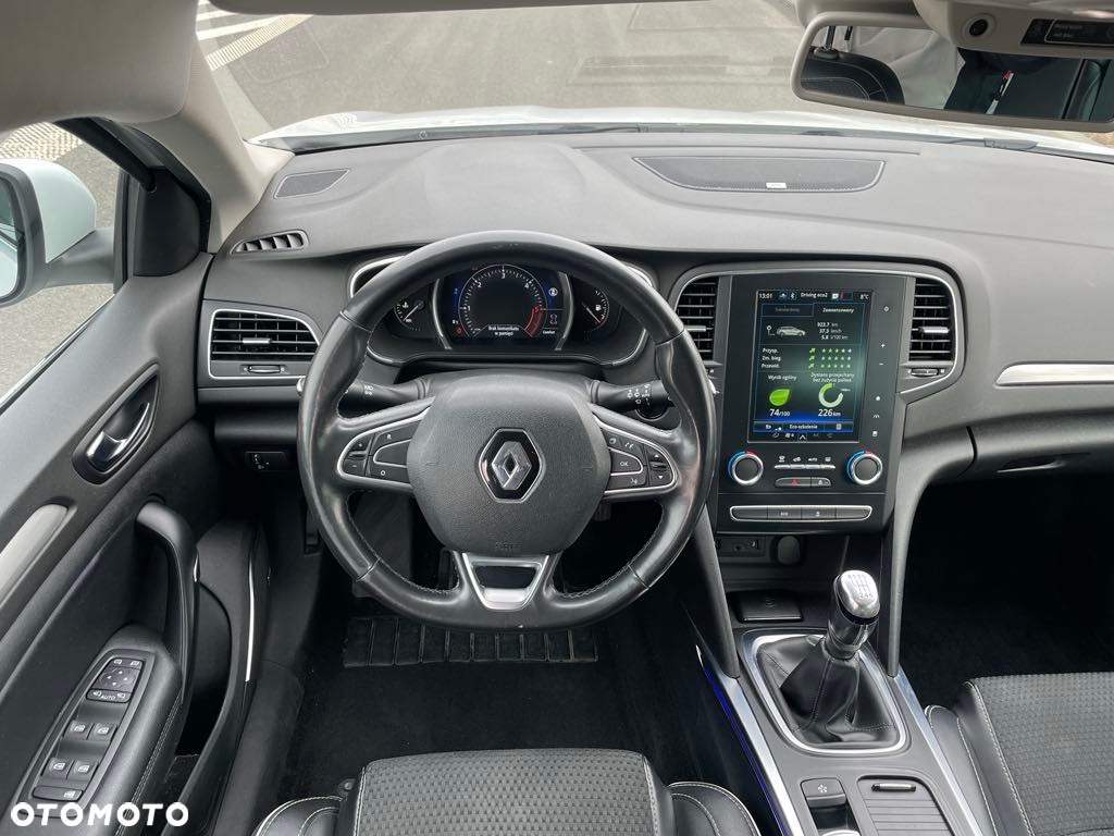 Renault Megane 1.6 dCi Bose - 8