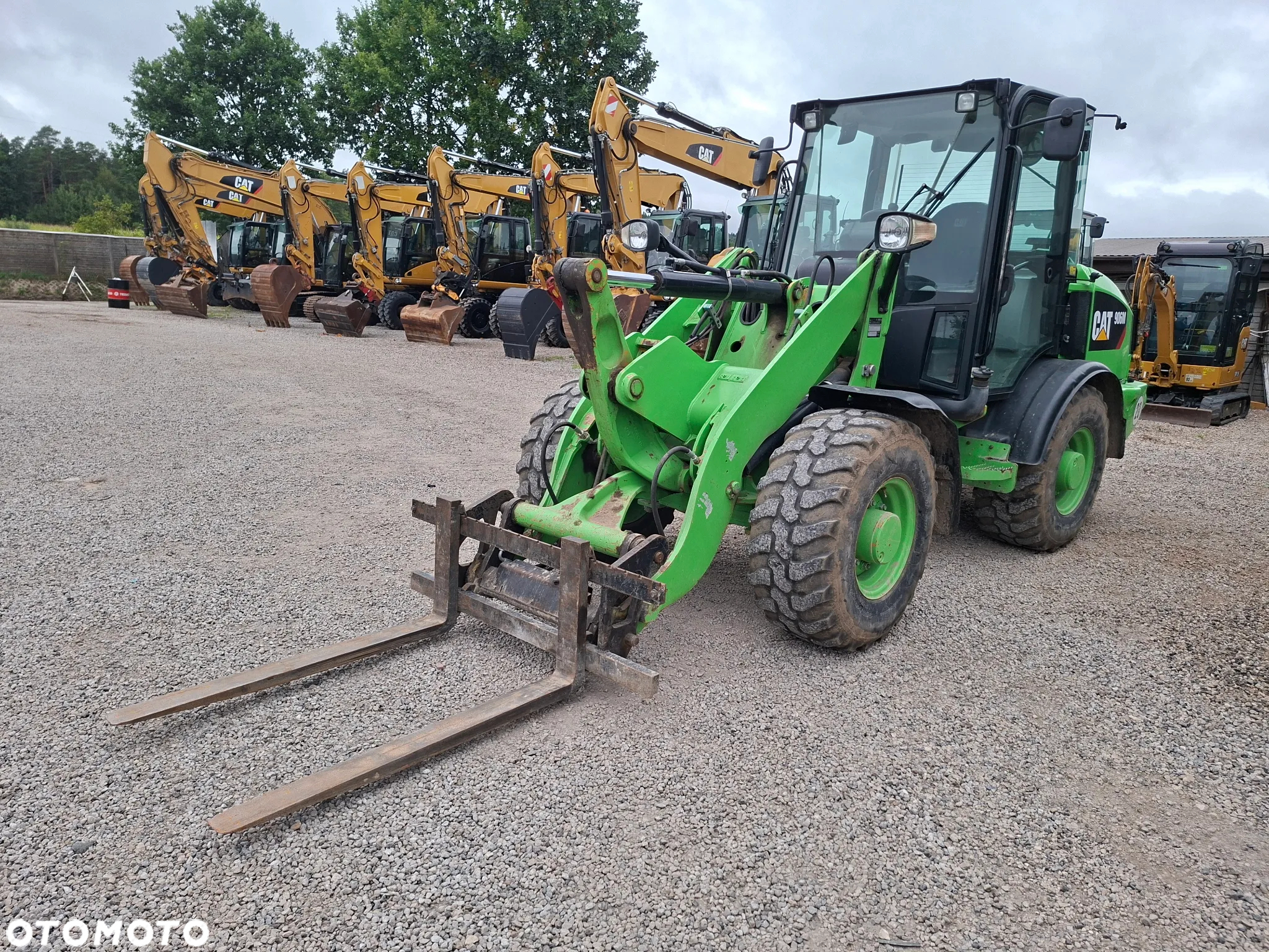 Caterpillar CAT 906 M - 11