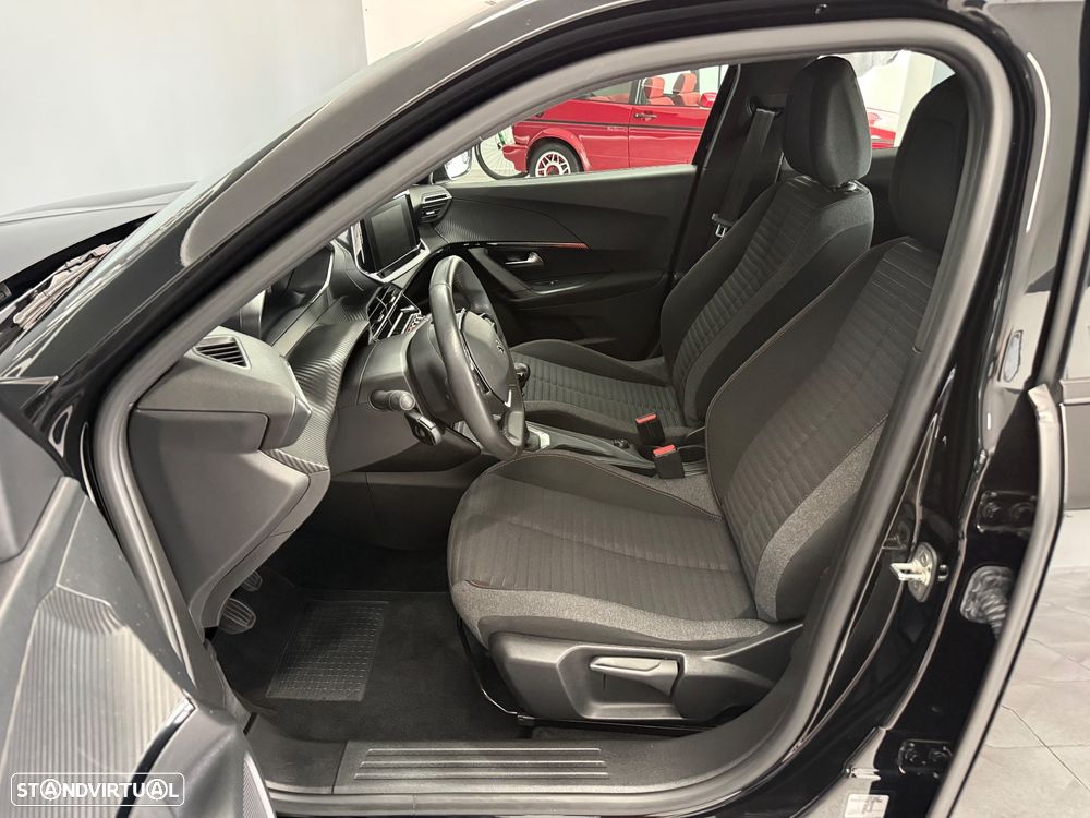 Peugeot 2008 1.2 PureTech Active - 19
