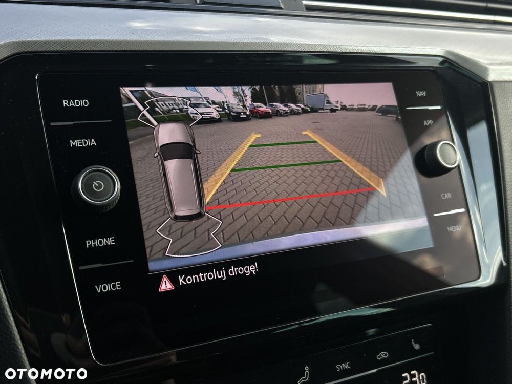 Volkswagen Passat Variant 2.0 TDI EVO Business - 29
