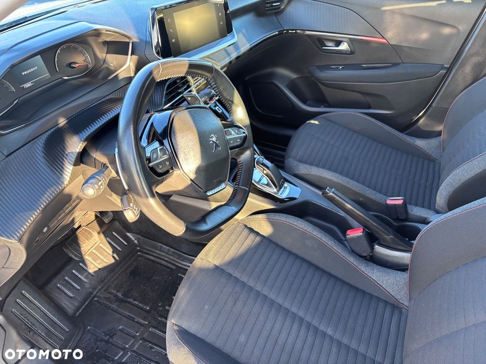 Peugeot 208 1.2 PureTech Active S&S EAT8 - 8