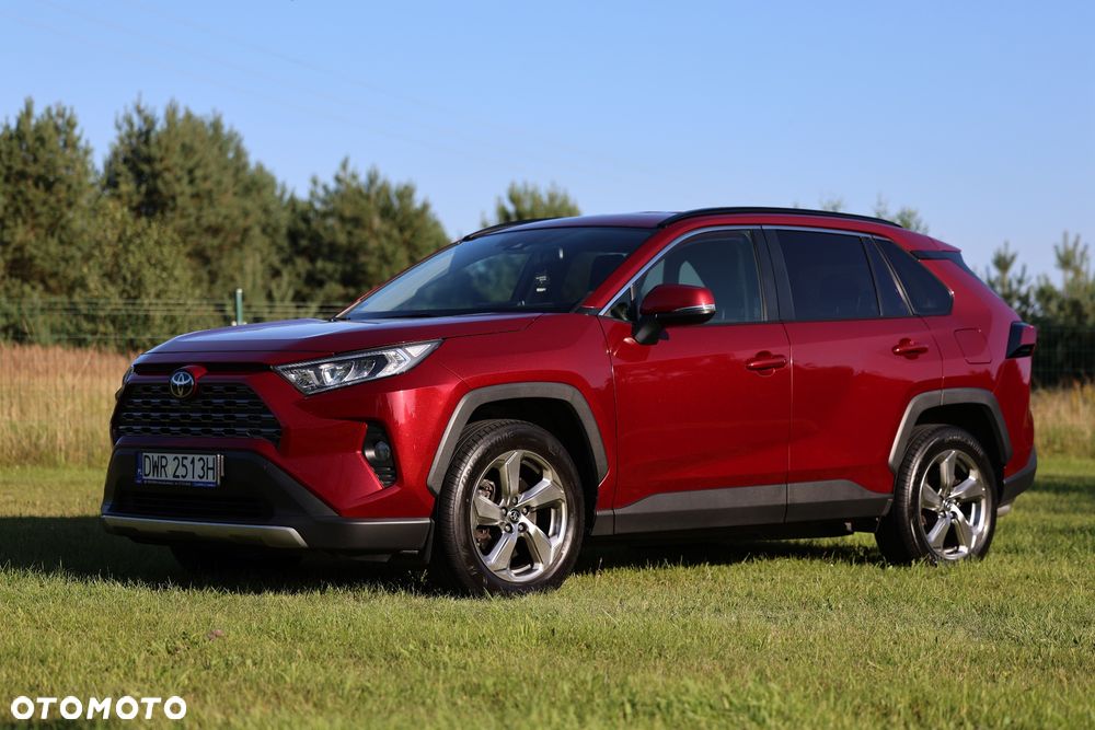 Toyota RAV4 - 1