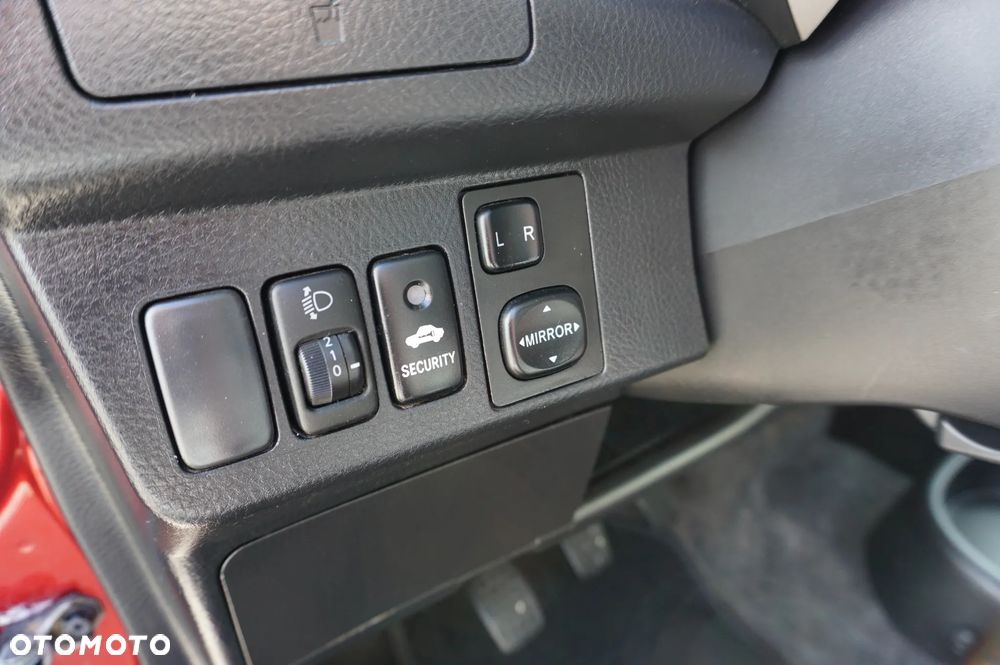 Daihatsu Trevis 1.0 Limited - 36