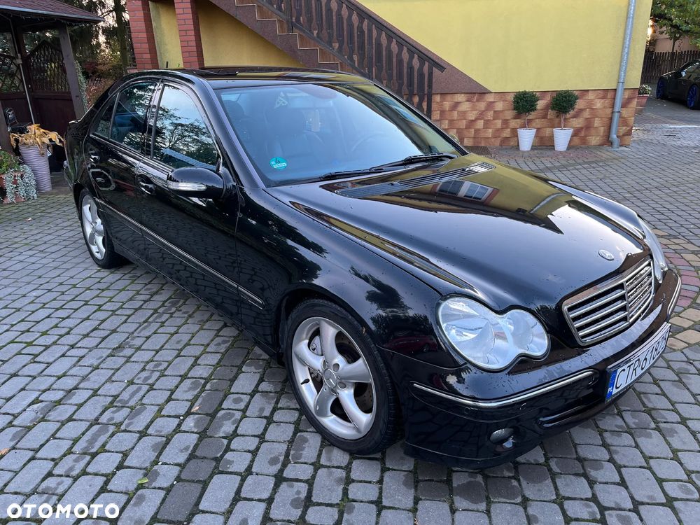 Mercedes-Benz C-Class 2007 photo 3
