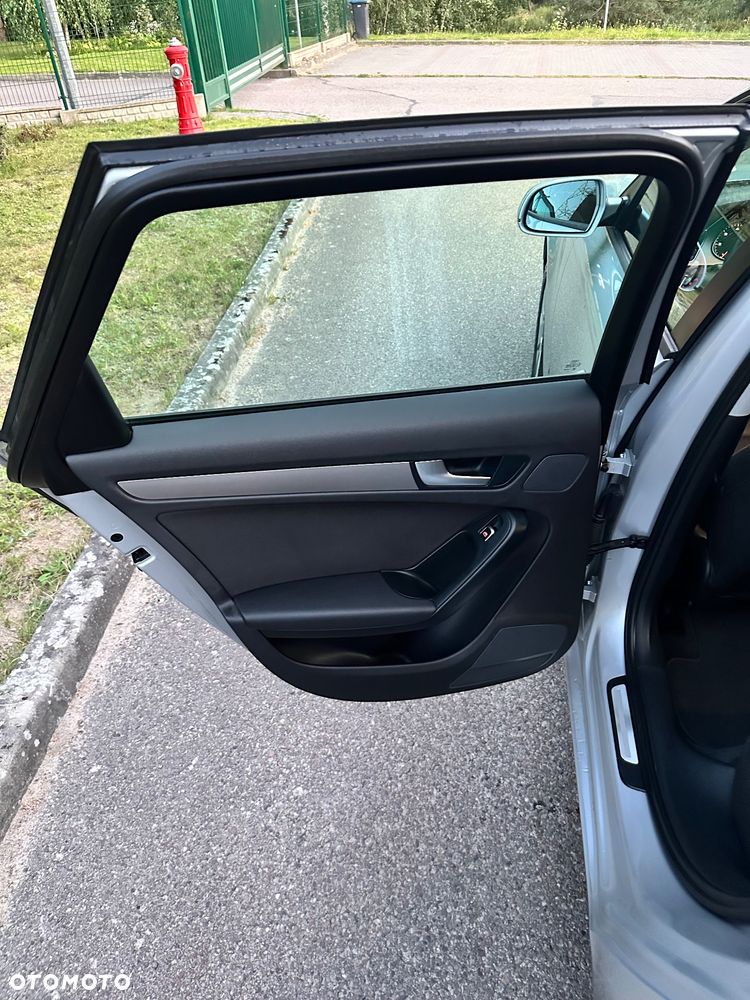 Audi A4 Avant 2.0 TDI DPF Attraction - 22