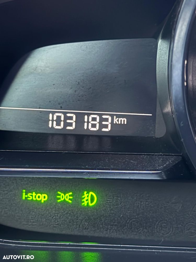 Mazda 3 G120 Revolution Top - 9