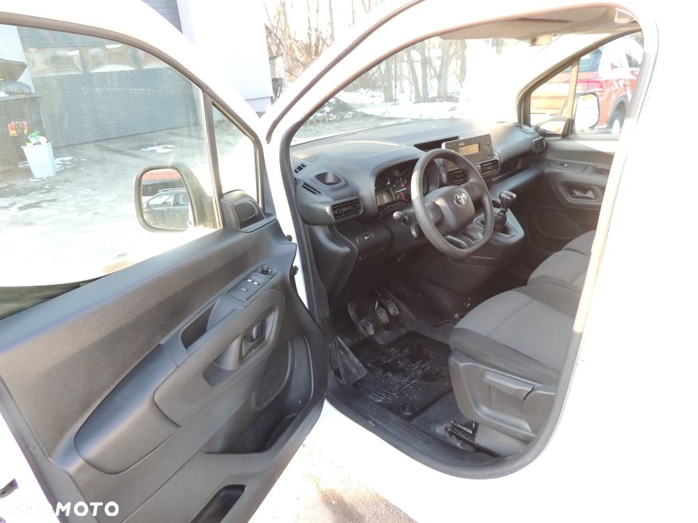 Toyota PROACE CITY - 11