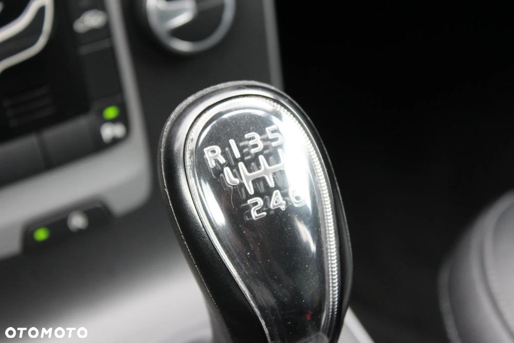 Volvo V40 D2 You - 28