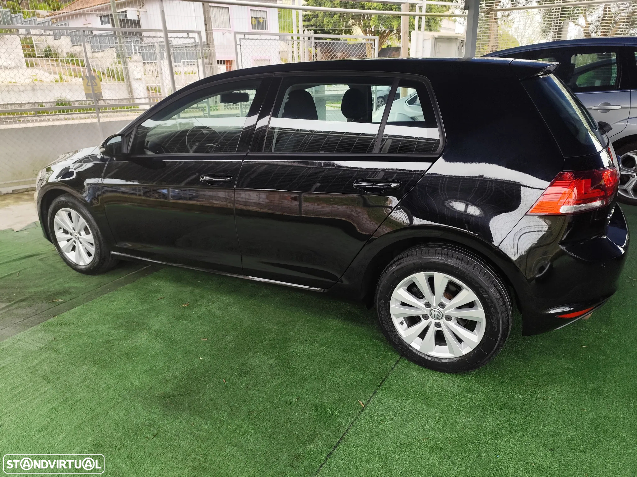 VW Golf 1.6 TDi Confortline - 7