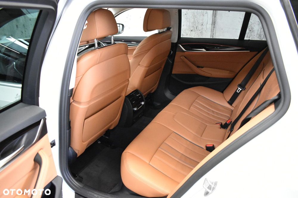 BMW Seria 5 - 22