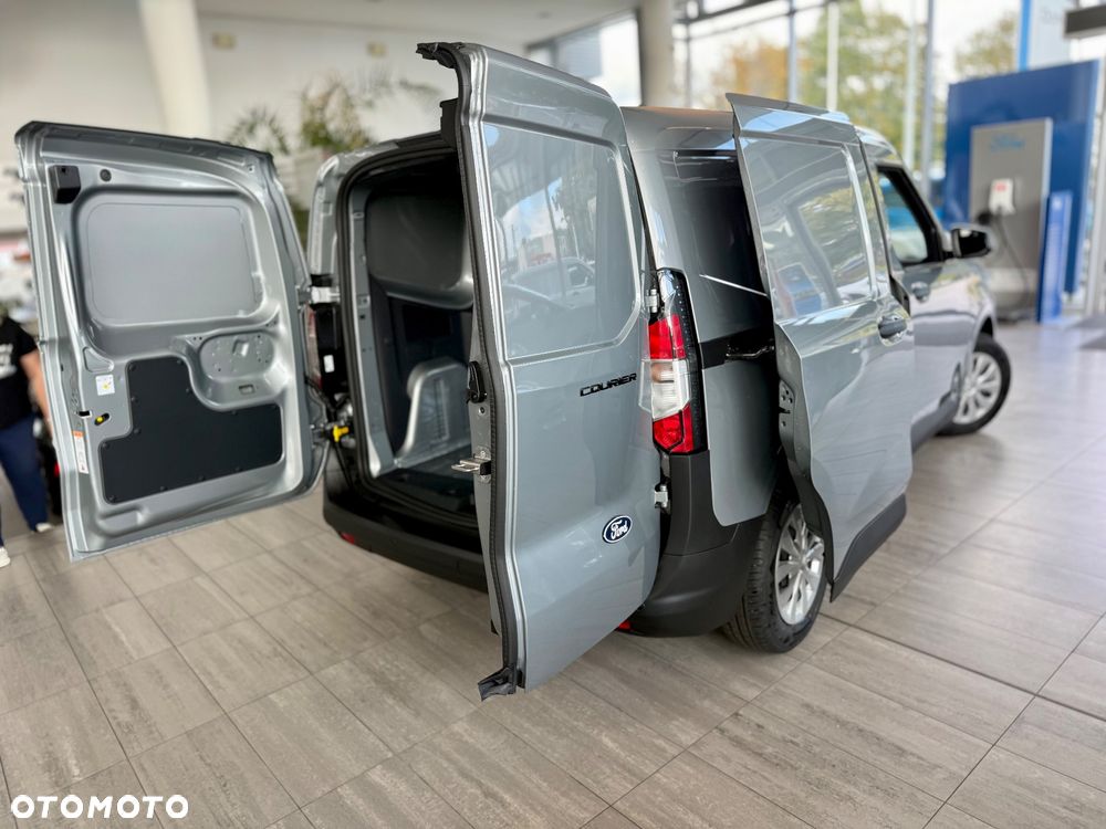 Ford Transit Courier - 7
