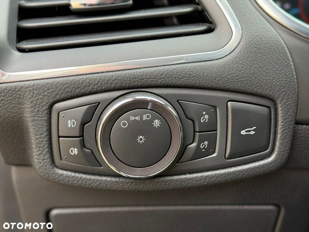 Ford S-Max 2.0 EcoBlue Titanium - 23