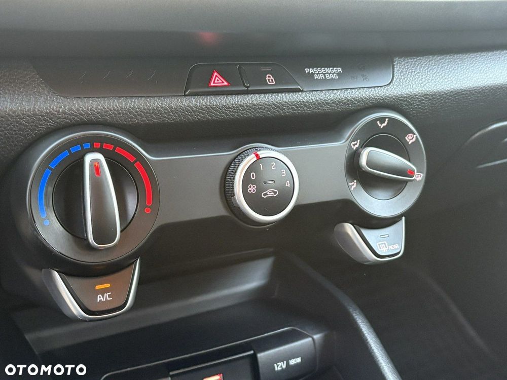 Kia Rio 1.0 T-GDI L Business Line - 24