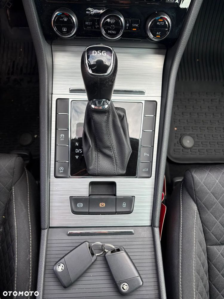 Skoda Superb 2.0 TSI Ambition DSG - 10