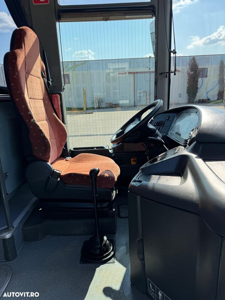 Mercedes-Benz INTOURO - 9