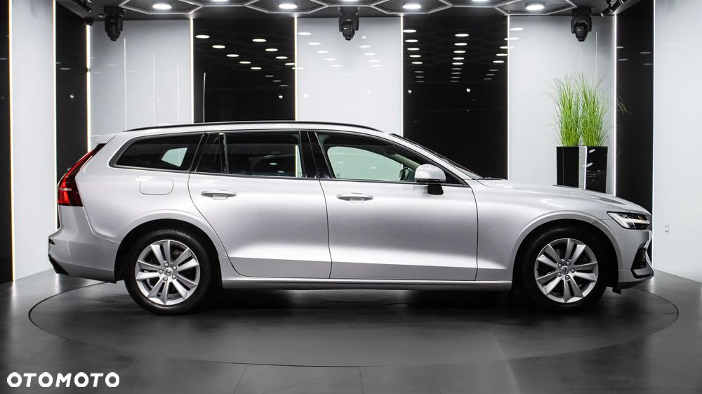 Volvo V60 B4 D Momentum Pro - 8