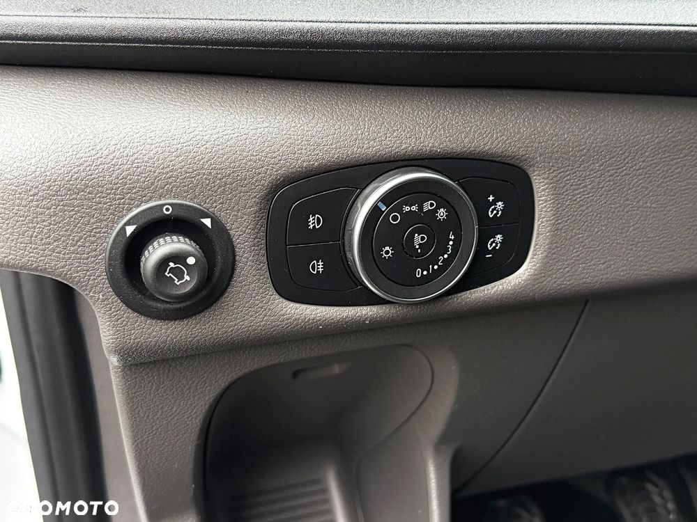 Ford Transit - 15