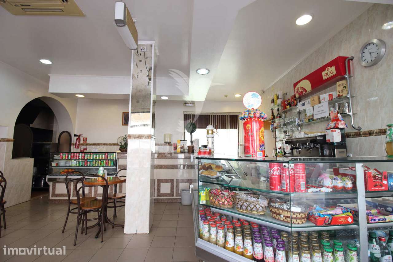 Restaurante equipado OU investimento com potencial habitacional - Grande imagem: 4/22