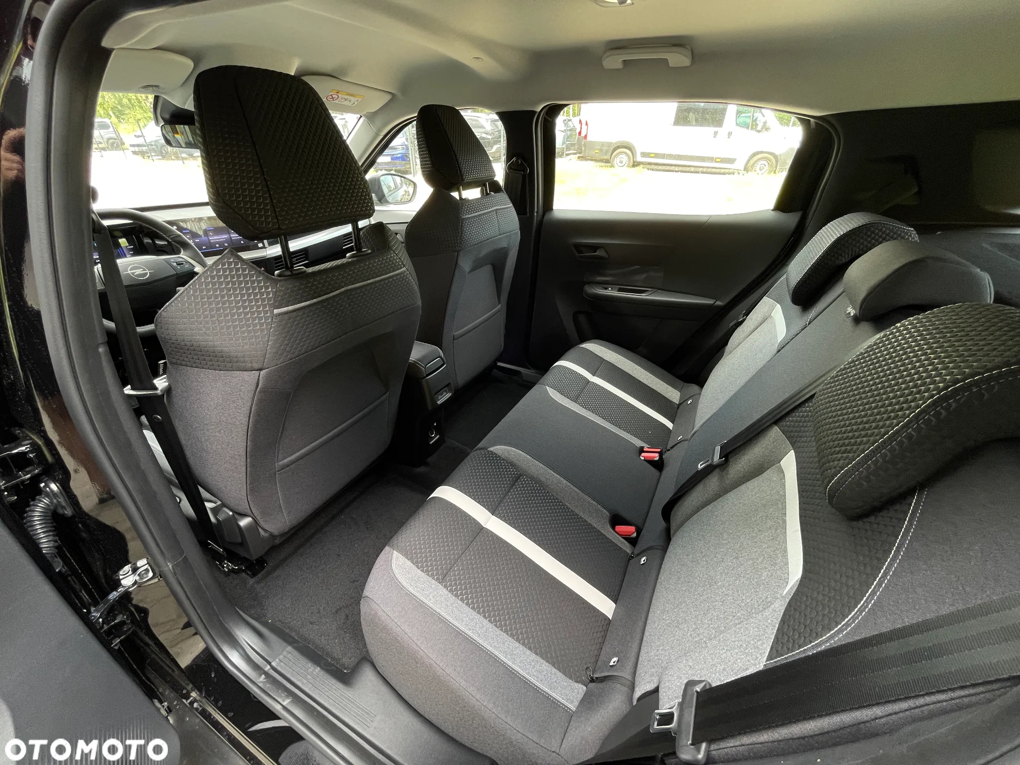 Opel Frontera 44kWh Edition - 19