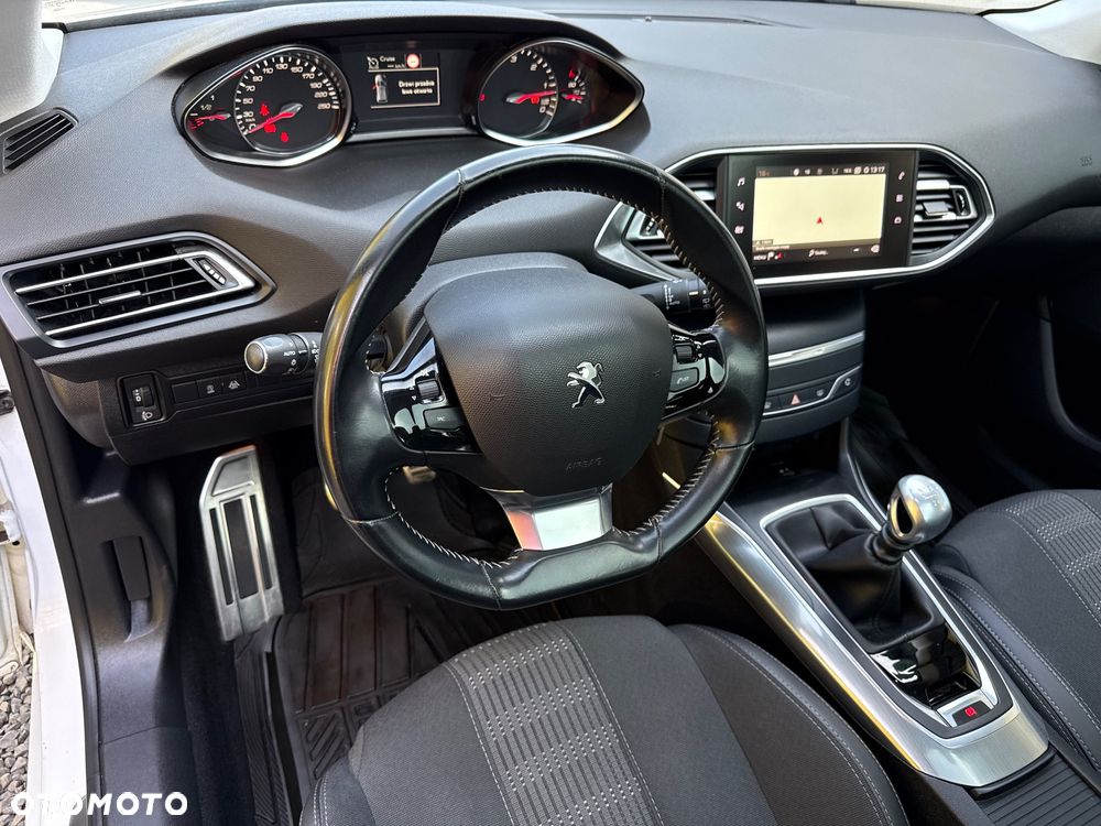 Peugeot 308 BlueHDi 130 Stop & Start Allure Pack - 12