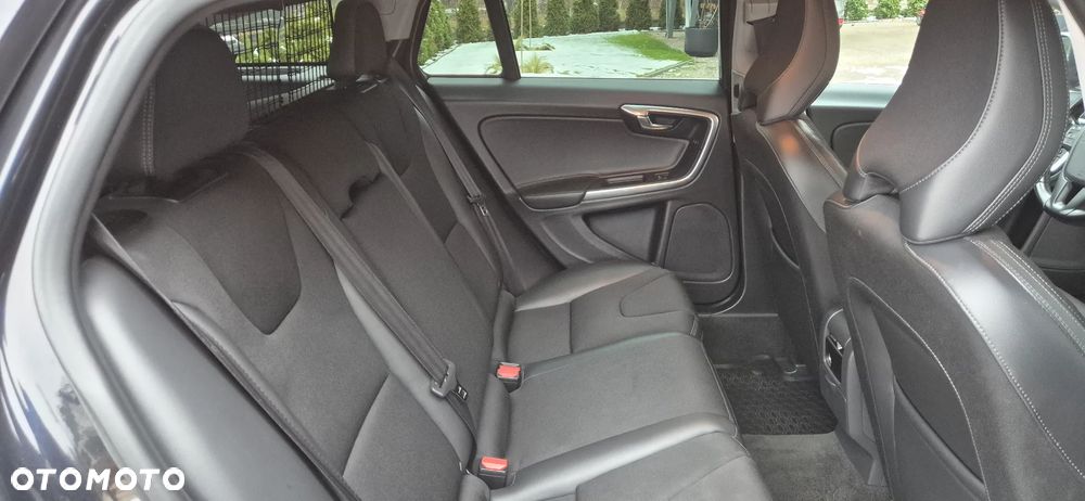 Volvo V60 D4 Geartronic Business Edition - 10