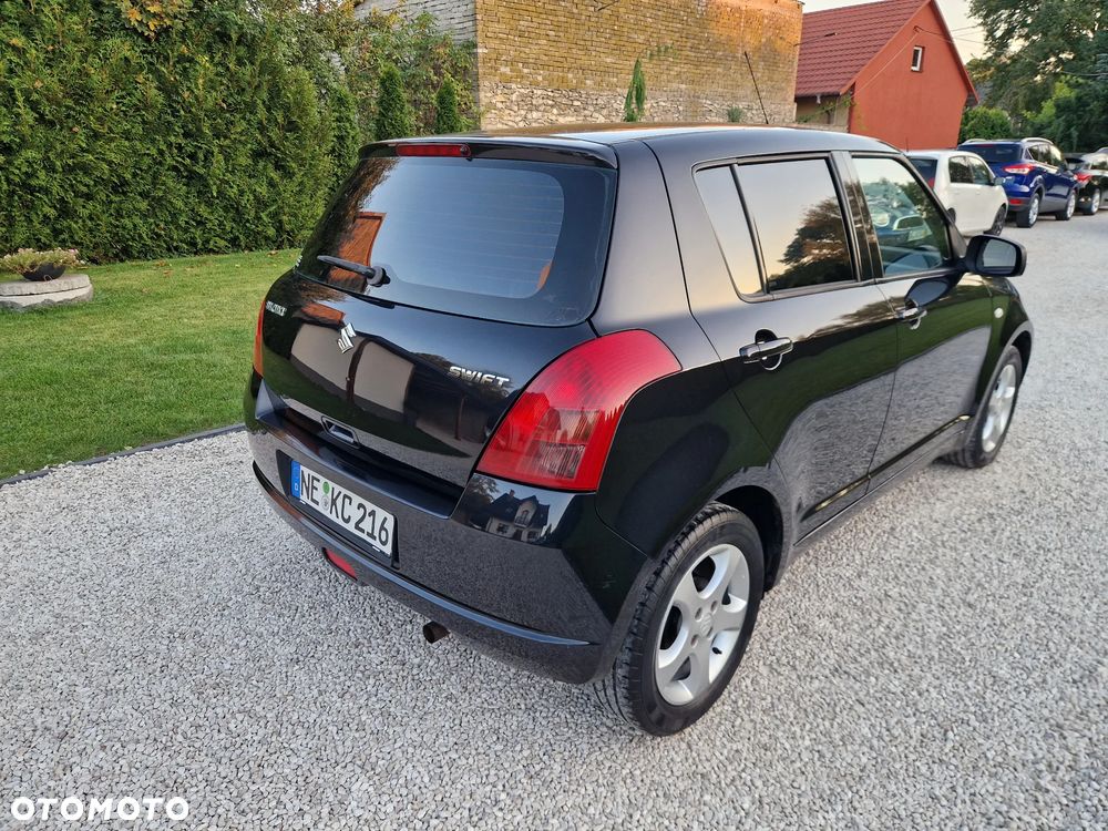 Suzuki Swift - 21