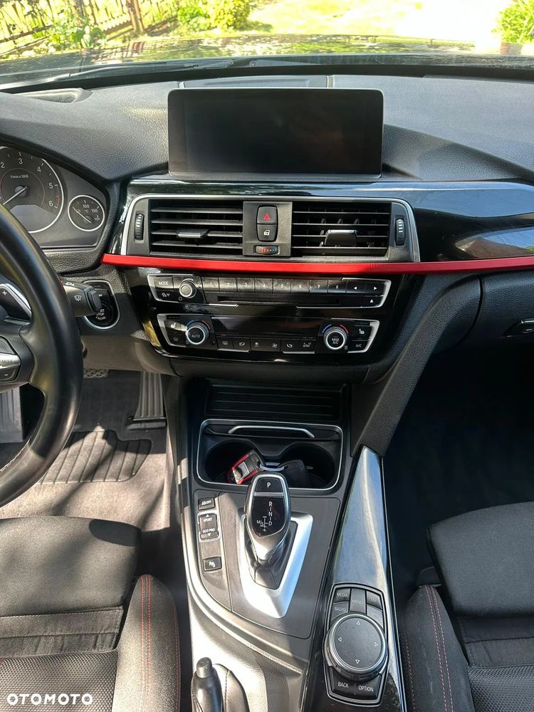 BMW Seria 3 320d xDrive Sport Line Shadow sport - 9