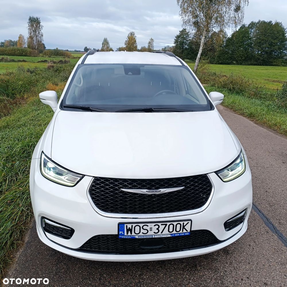 Chrysler Pacifica - 8