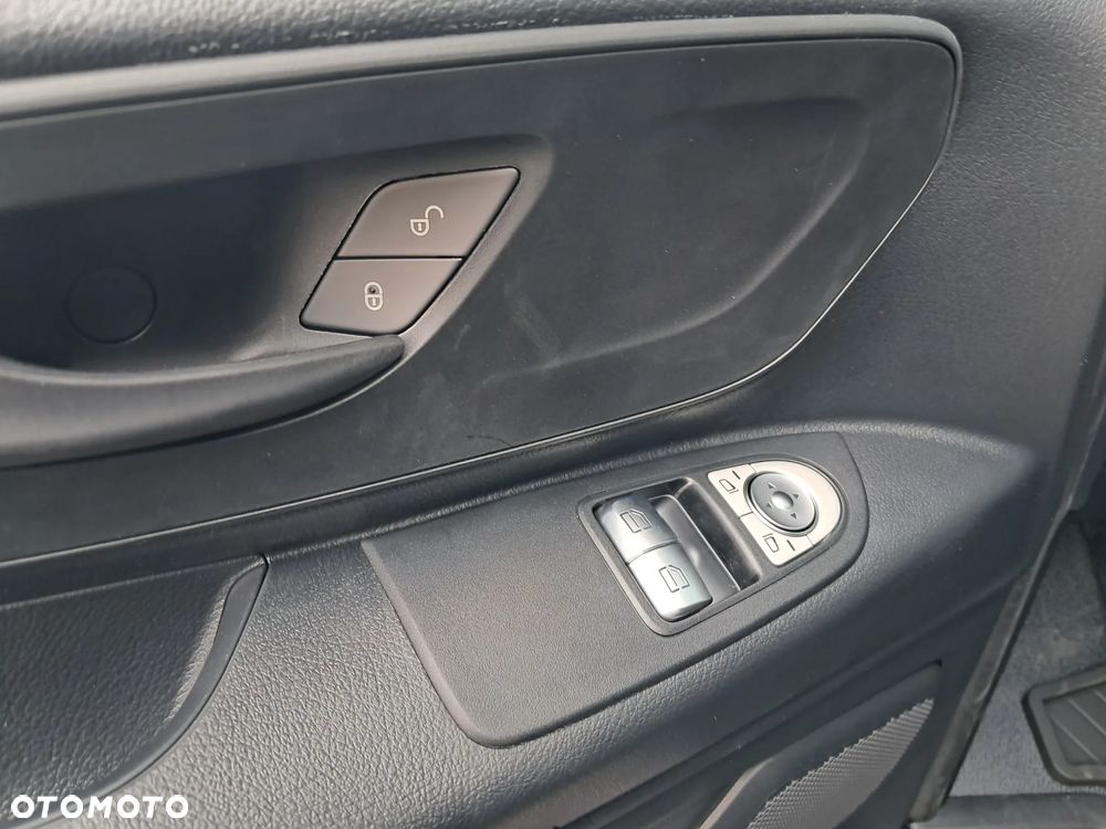 Mercedes-Benz Vito 116 CDI 4x4 Furgon PRO Ekstra Long 3430 mm - 19