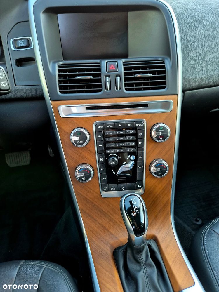 Volvo XC 60 - 13