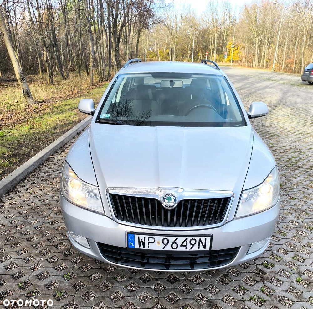 Skoda Octavia 2.0 TDI DPF Ambiente - 6