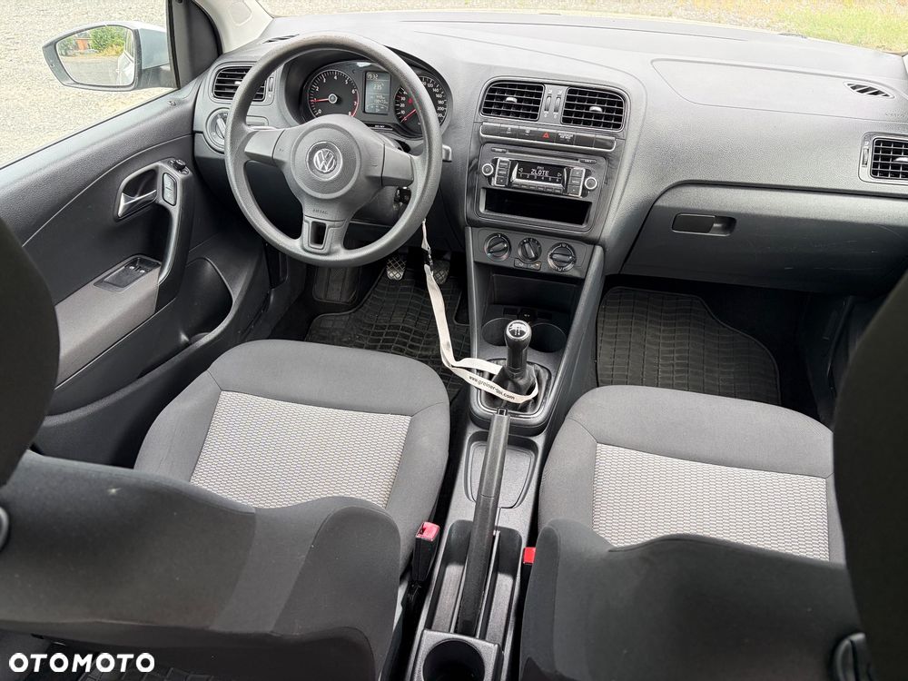 Volkswagen Polo 1.2 MATCH - 12