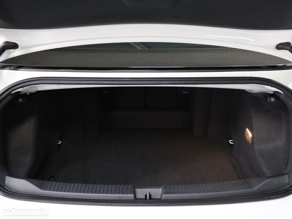 VW T-Roc 1.5 eTSI Style DSG - 24