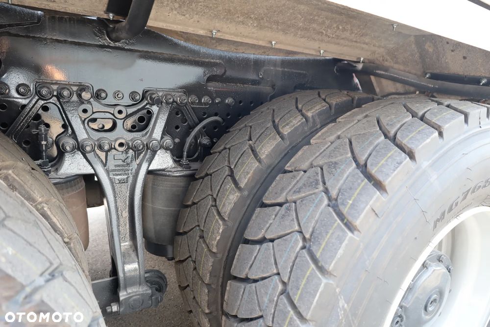 Mercedes-Benz Arocs 3251 - 25