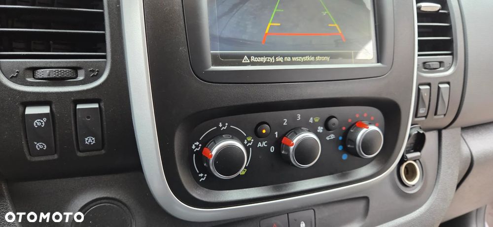 Renault Trafic Grand 2.0 dCi - 34