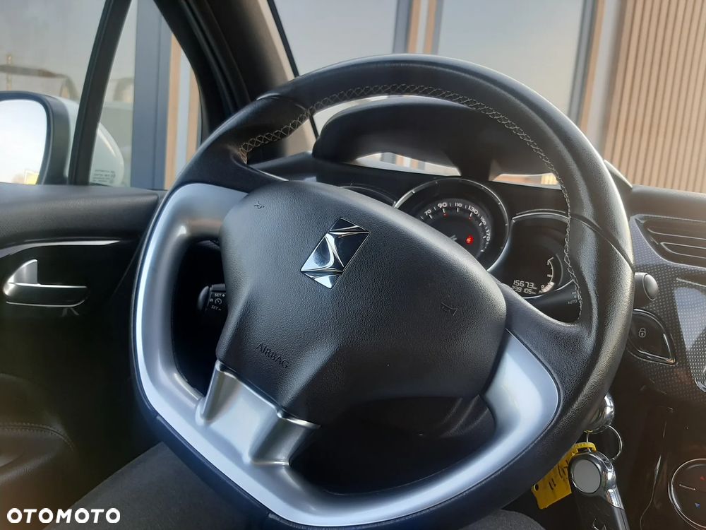 Citroën DS3 BlueHDi 100 SoChic - 29