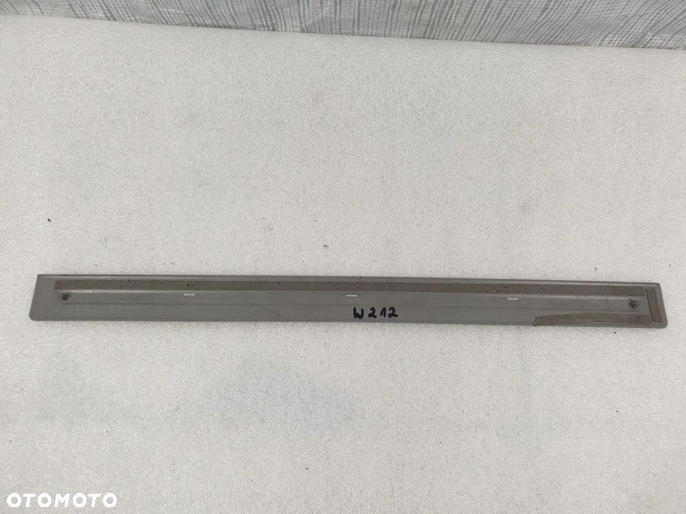 LISTWA PROGU PRZÓD W212 A2126860936 - 4