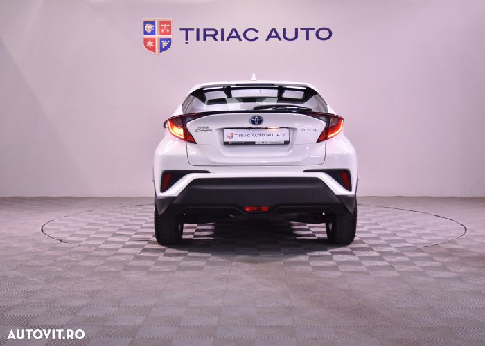 Toyota C-HR - 4