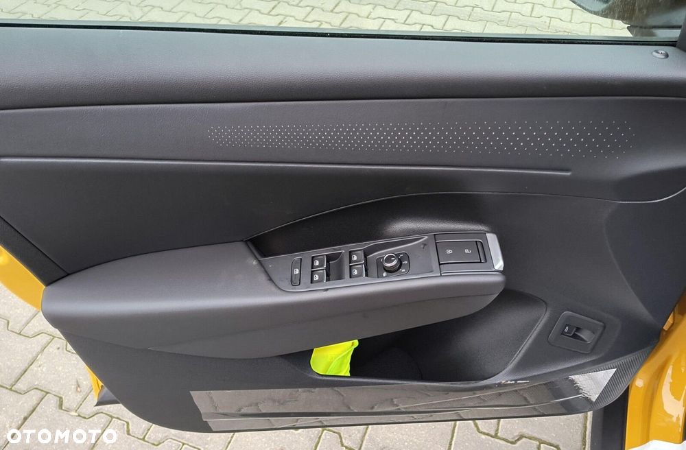 Volkswagen T-Roc 1.5 eTSI R-Line DSG - 16