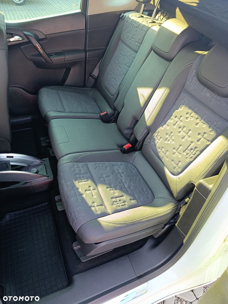 Opel Meriva - 10