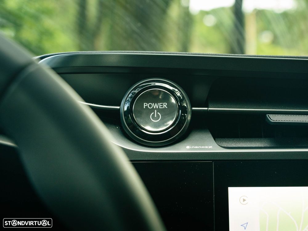 Lexus RZ 300e Premium - 32