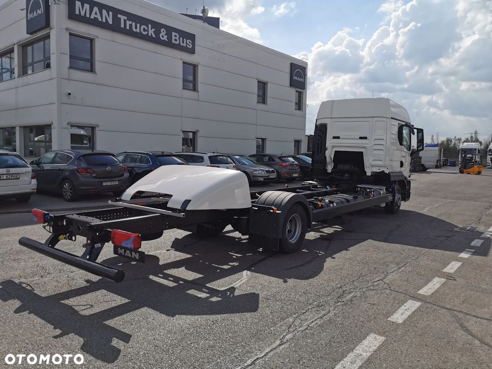 MAN MAN TGL 12.250 4x2 BL CH - 3