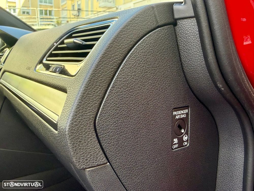 VW Golf GTI TCR 2.0 TSI OPF DSG - 6