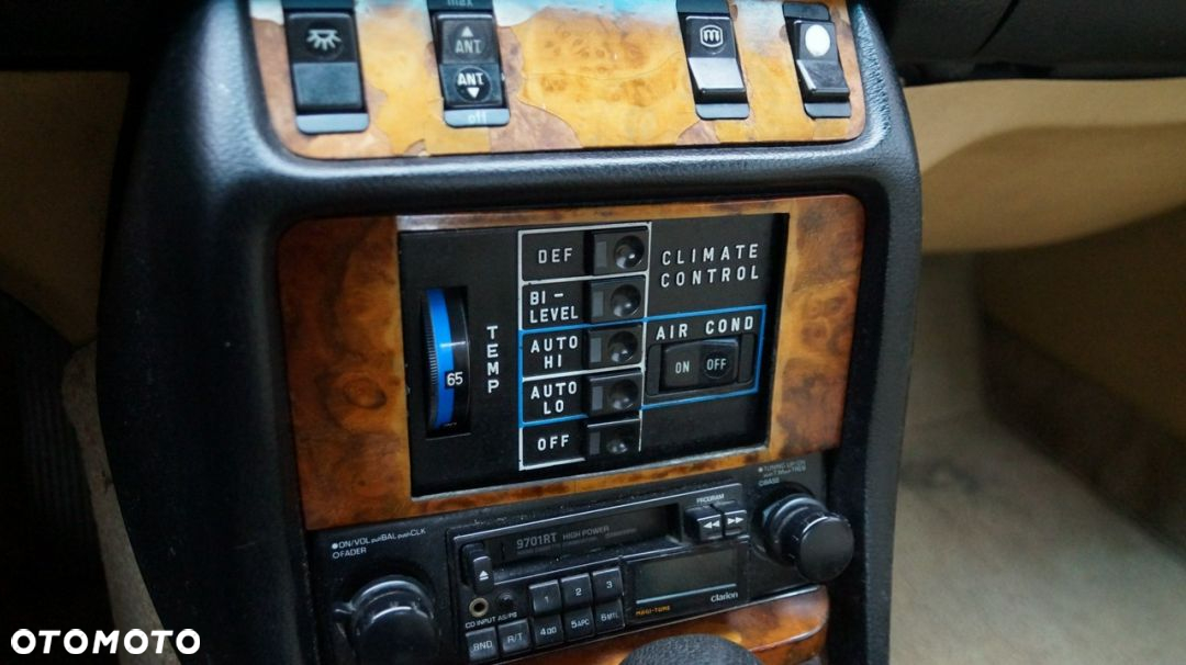 Mercedes-Benz W123 - 26