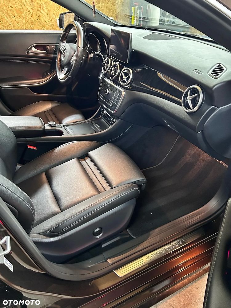 Mercedes-Benz CLA - 14