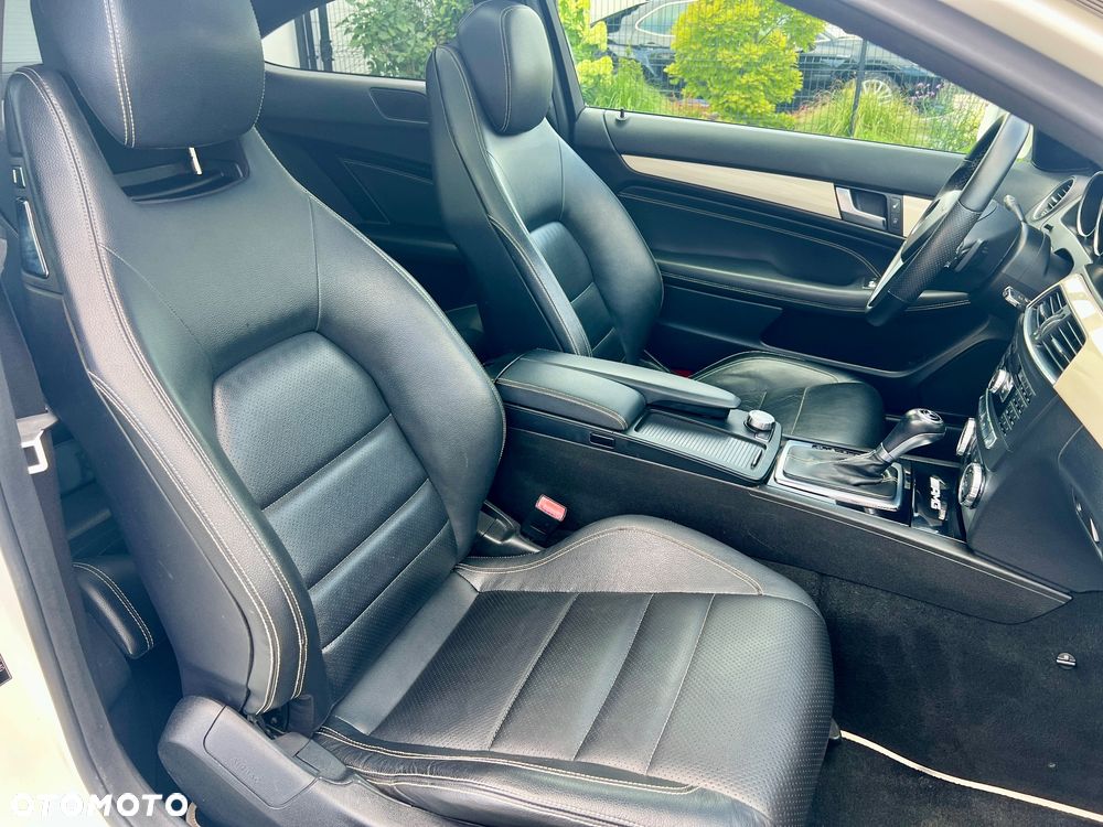 Mercedes-Benz Klasa C 250 7G-TRONIC Edition - 17