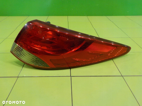 HYUNDAI ix35 lampa prawa tyl